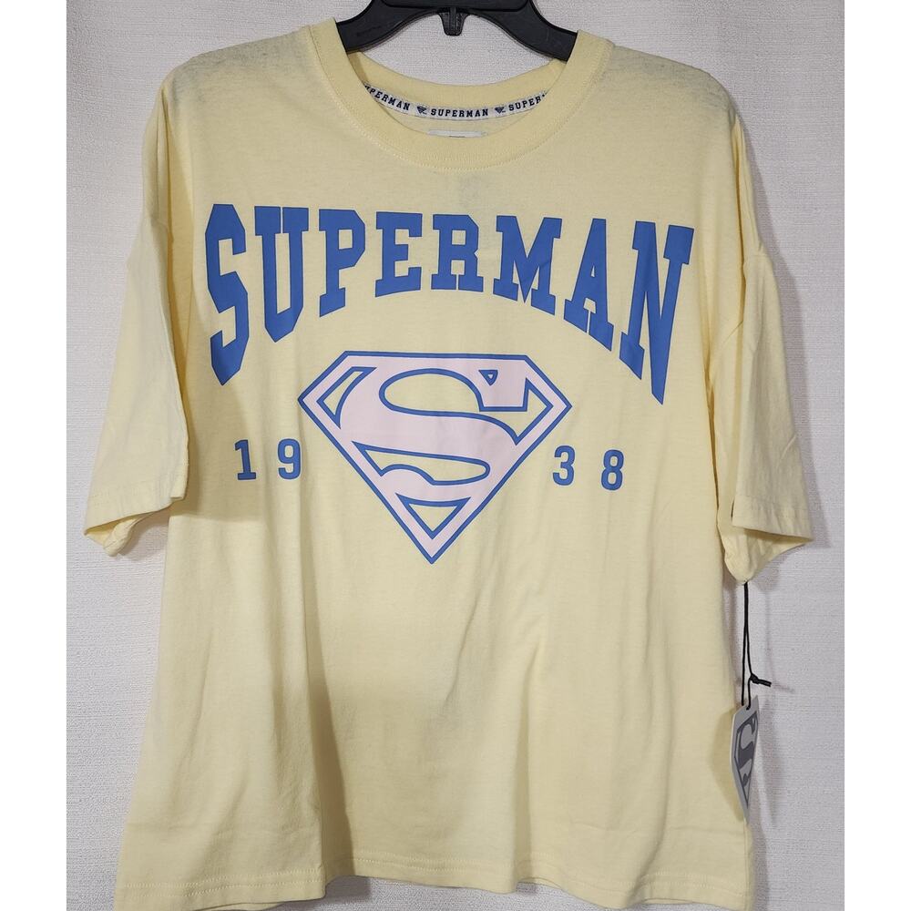 Superman 1938 yellow women's shirt size medium NWT